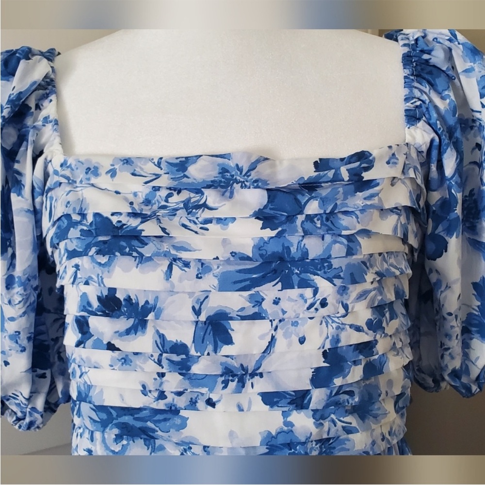 Abercrombie & Fitch Blue and White Floral Midi Dress - Picture 4 of 10